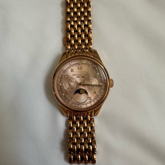 MICHAEL KORS “Amelia” Multi-Function Rose Gold Women’s Watch - Picture 4 of 10